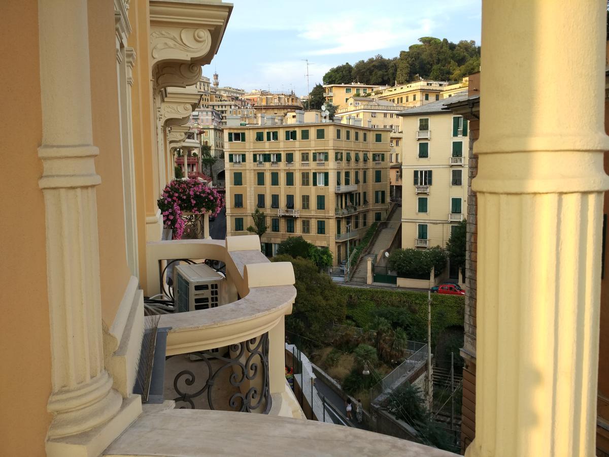 Victoria House Hostel Genoa Exterior photo