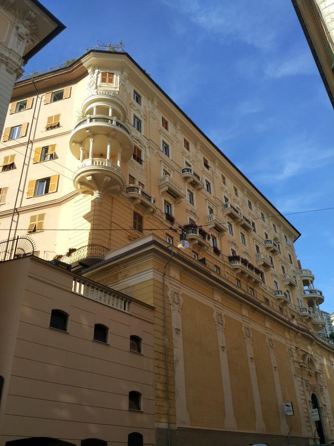 Victoria House Hostel Genoa Exterior photo